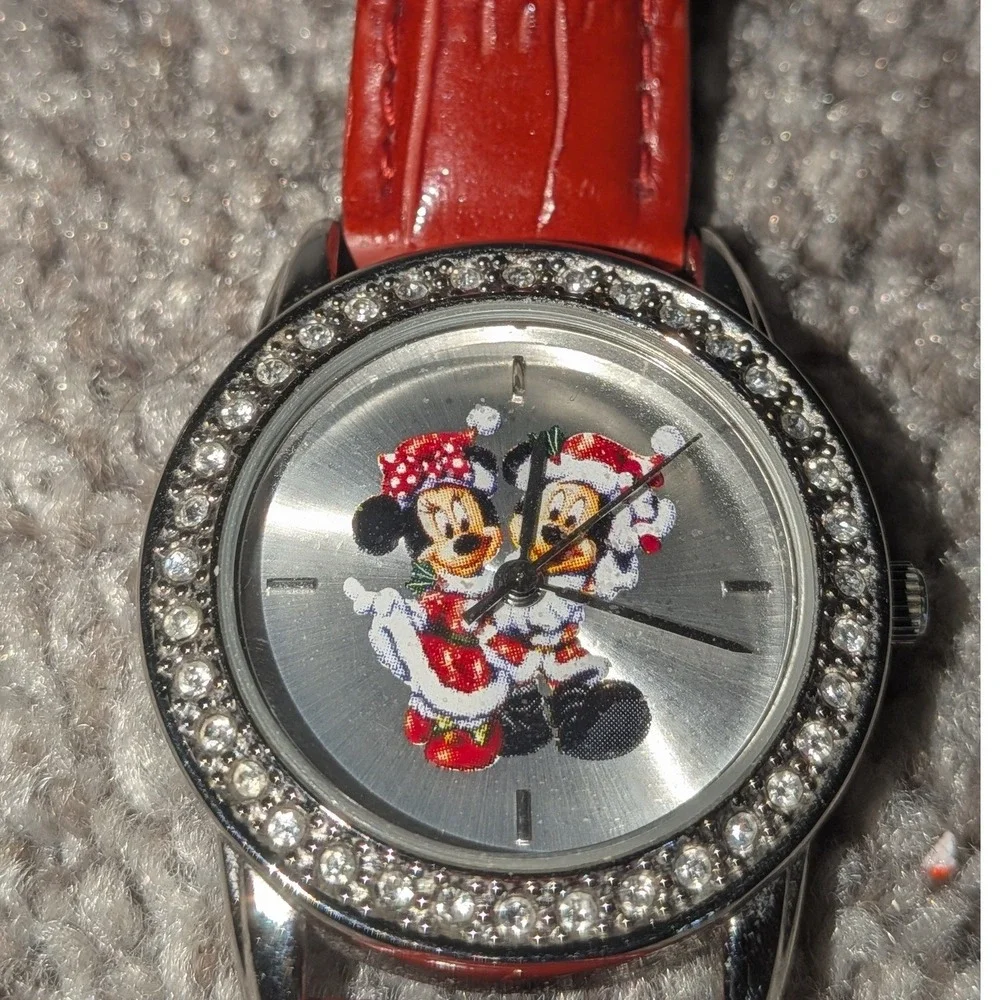 Disney Parks Mickey Minnie Christmas Watch Red Leather Crystal Bezel Japan‎ Movt